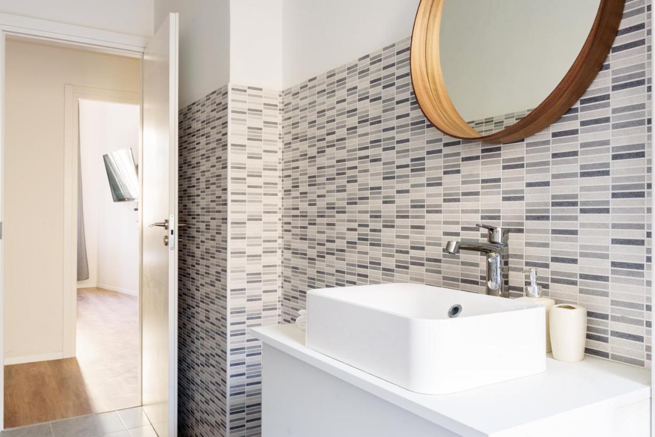 Hemeras Boutique Homes Luxury 4Bdr Close To Duomo ミラノ エクステリア 写真