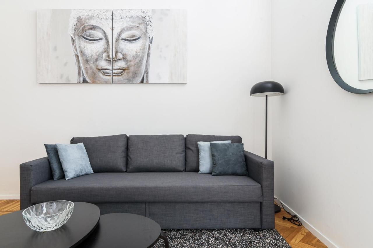 Hemeras Boutique Homes Luxury 4Bdr Close To Duomo ミラノ エクステリア 写真